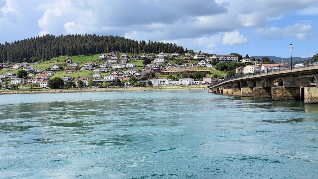 Aguas de Praia do Queimado en Viveiro (Lugo)