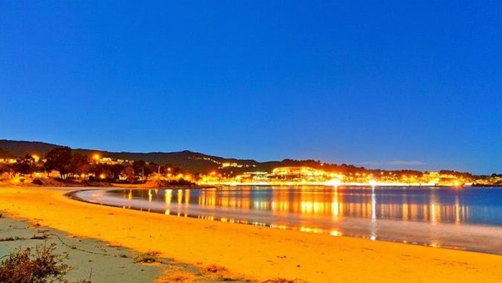 Ría y costa de Praia do Rego da Porta en Nigrán, Pontevedra