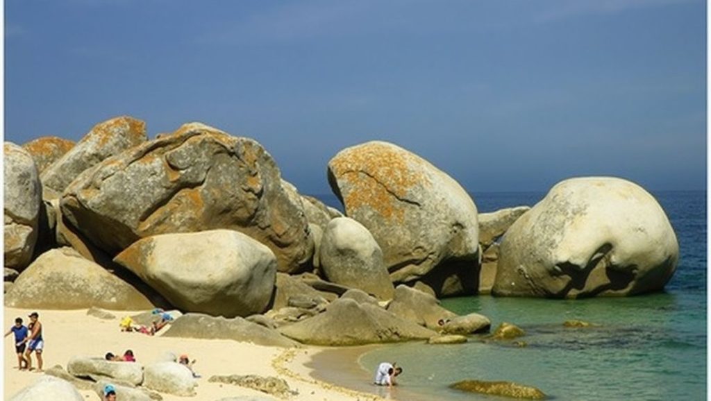 Entorno natural de Praia do Touro en Pontevedra