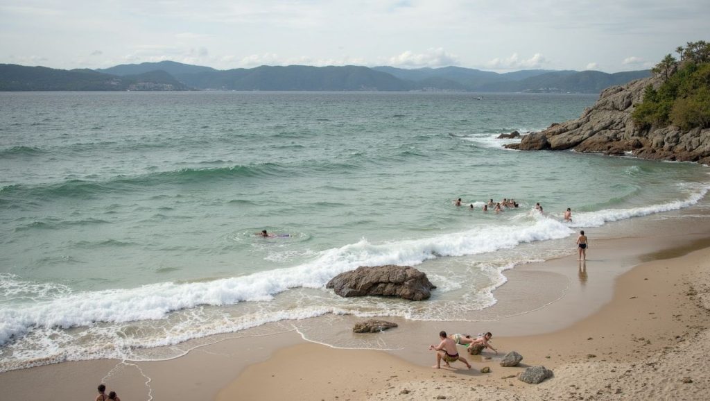 Panorámica de Praia dos Regos con cielo despejado, O Porto do Son