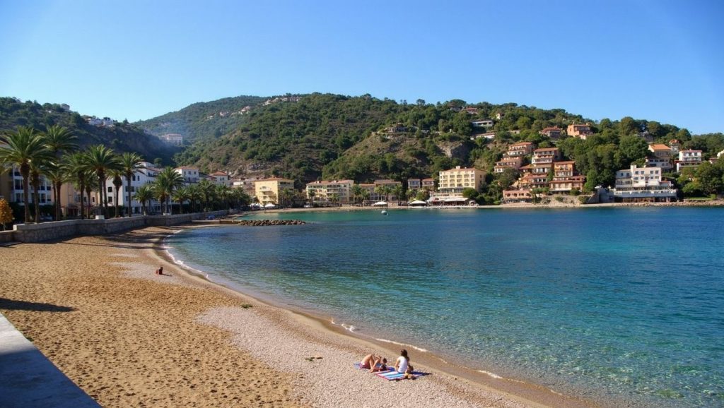 Arena y orilla en sa Platja Petita, Sóller, Mallorca