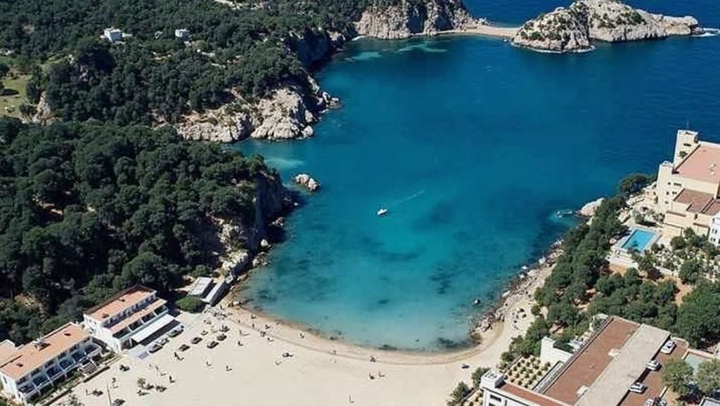 Cala Sant Miquel — foto 3 de 6