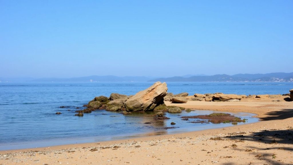 Plage des Grottes - Hyères, Côte d'Azur