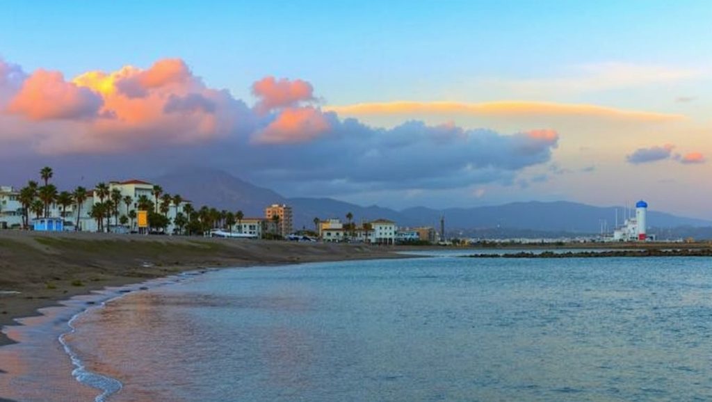 Playa de Arenas (Paraíso) - Manilva, Málaga