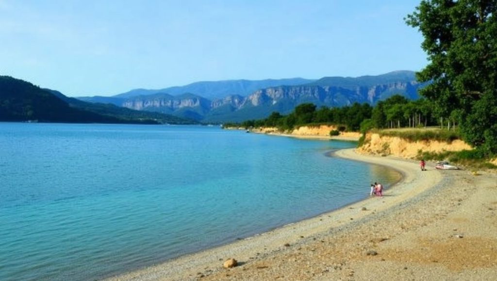 Plage Commandon et Charoup - Les Salles-sur-Verdon, Côte d'Azur