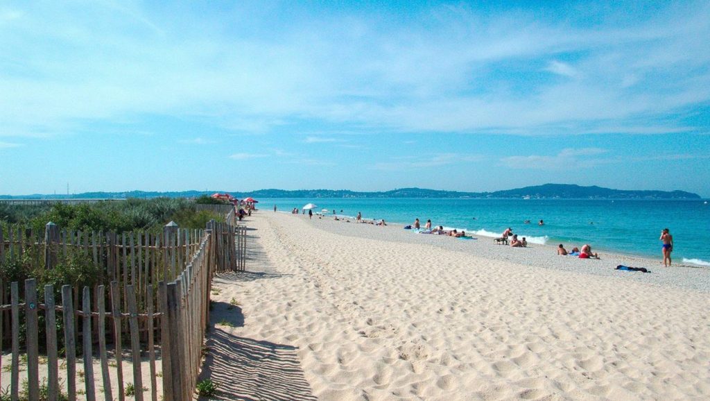 Plage des Pesquiers - Hyères, Côte d'Azur