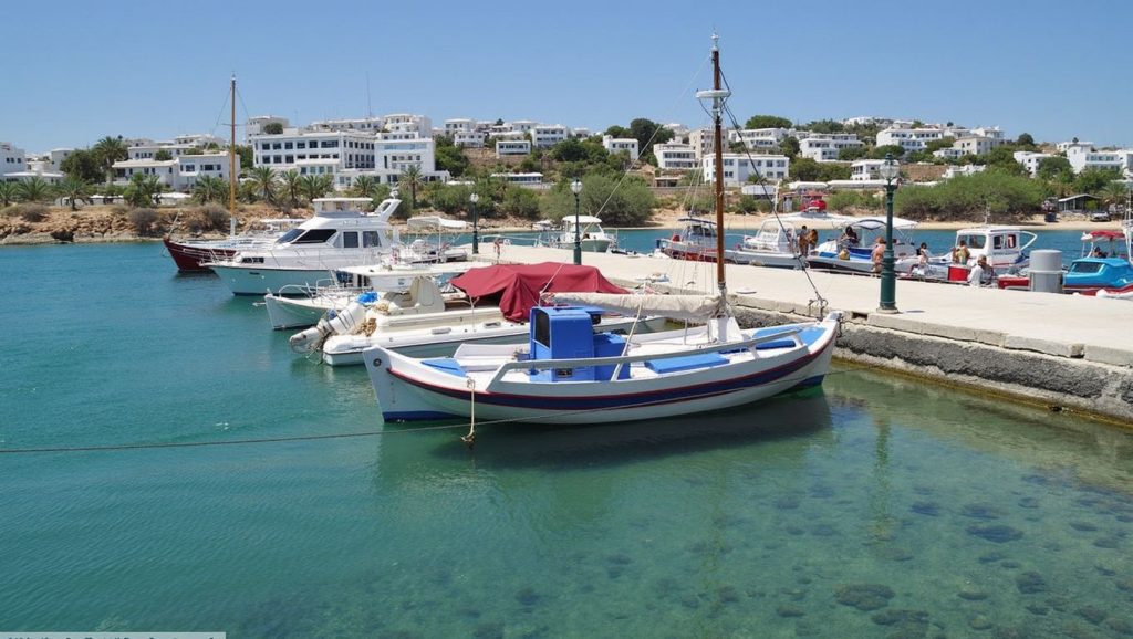Piso Livadi Beach - Paros, Grecia