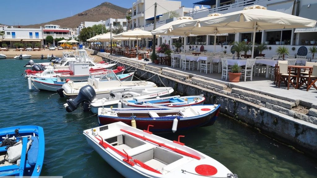 Piso Livadi Beach - Paros, Grecia