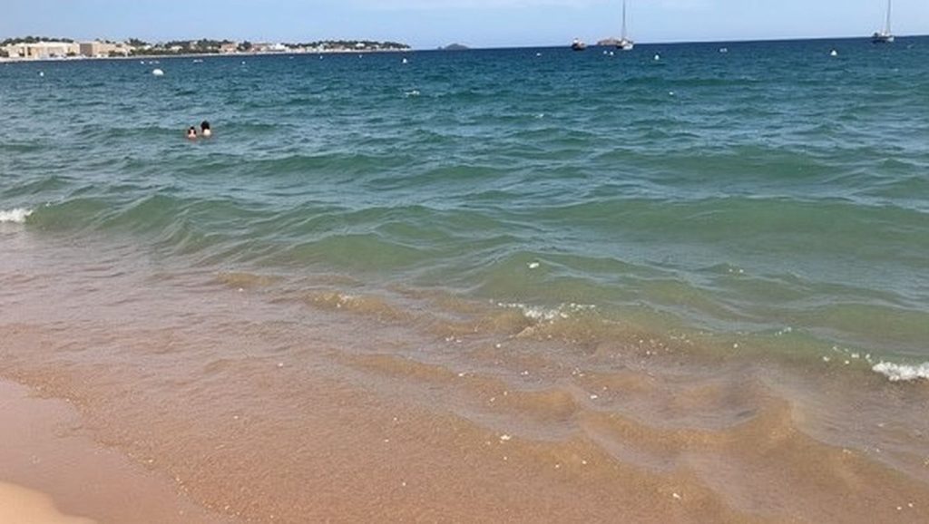 Plage des Esclamandes - Fréjus, Côte d'Azur