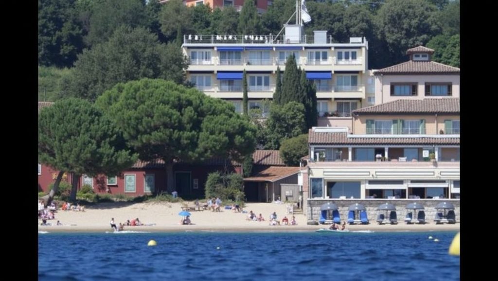 Plage du Cap Nègre - Le Lavandou, Côte d'Azur