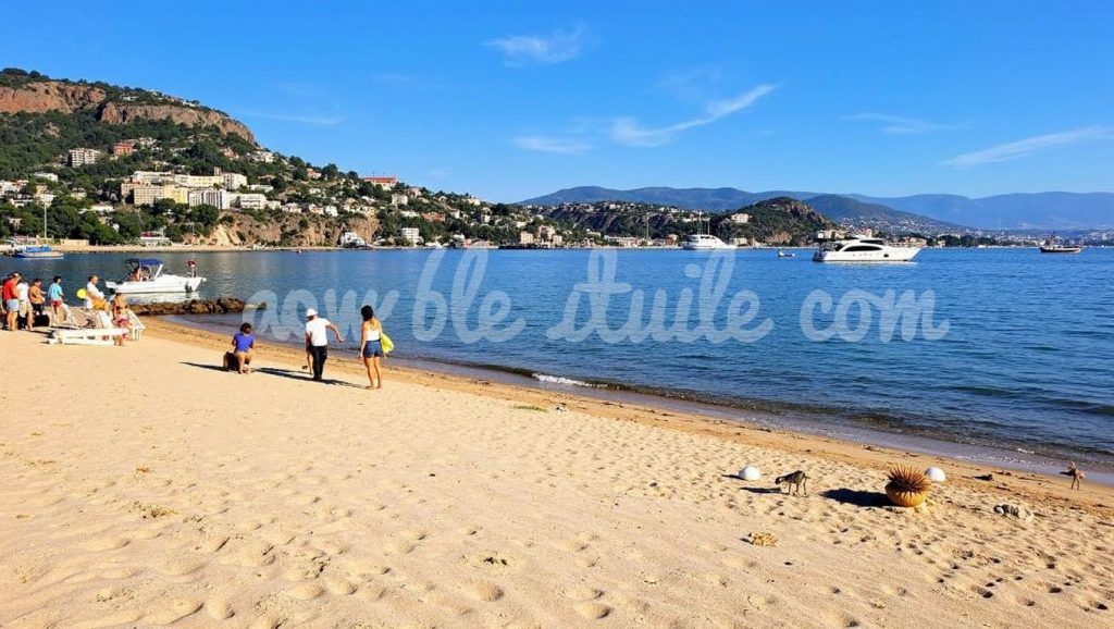 Plage de la Petite-Fontaine - Théoule-sur-Mer, Côte d'Azur
