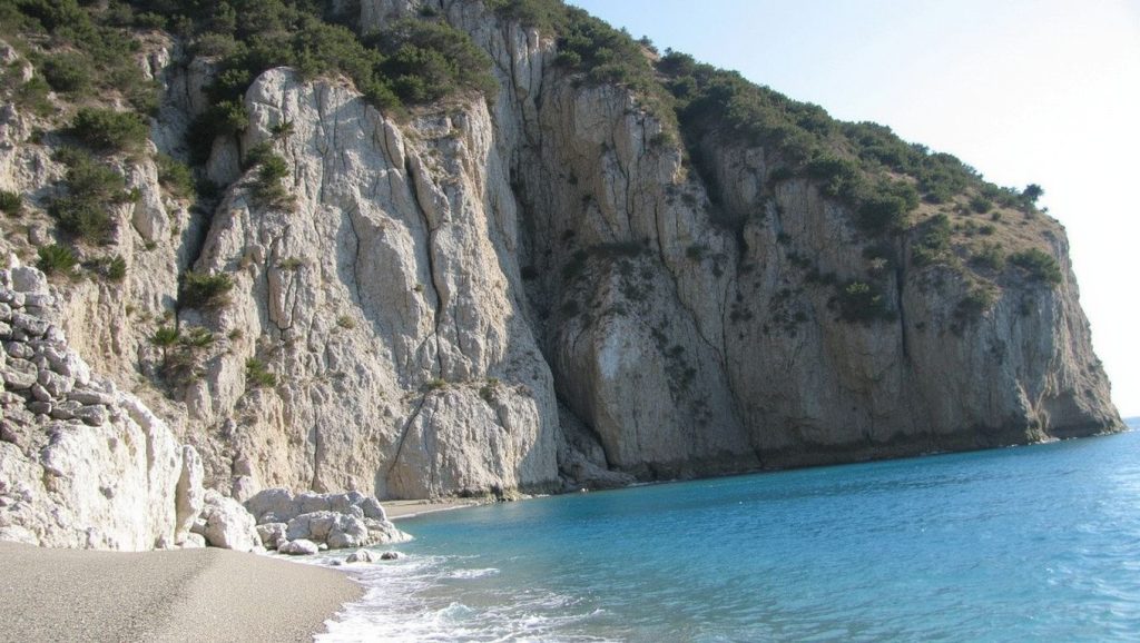 Kanava - Milos, Grecia