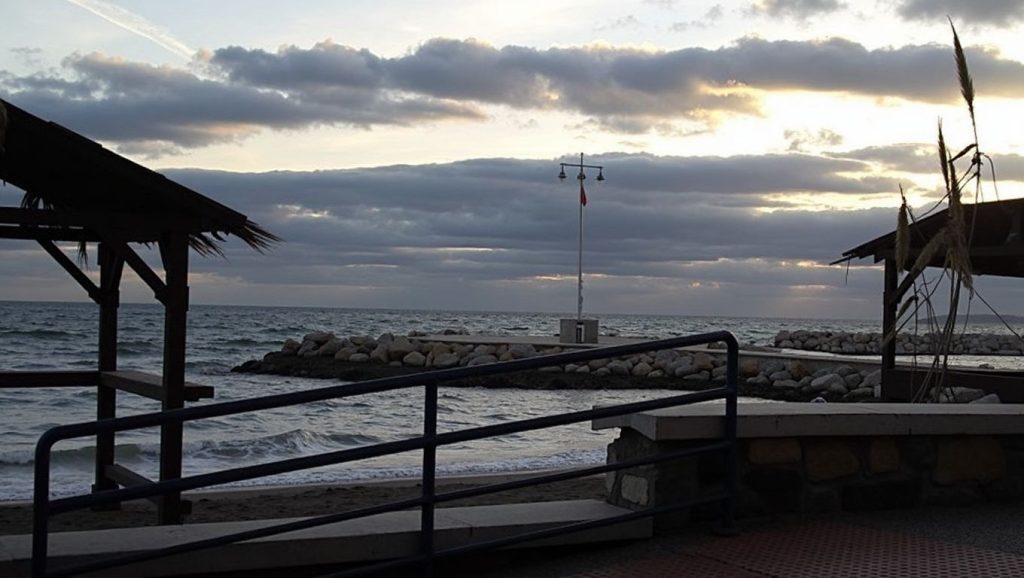 Los Laureles - Vélez-Málaga (Benajarafe), Málaga
