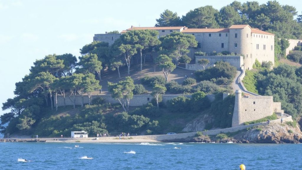 Plage de Brégançon - Bormes-les-Mimosas, Côte d'Azur