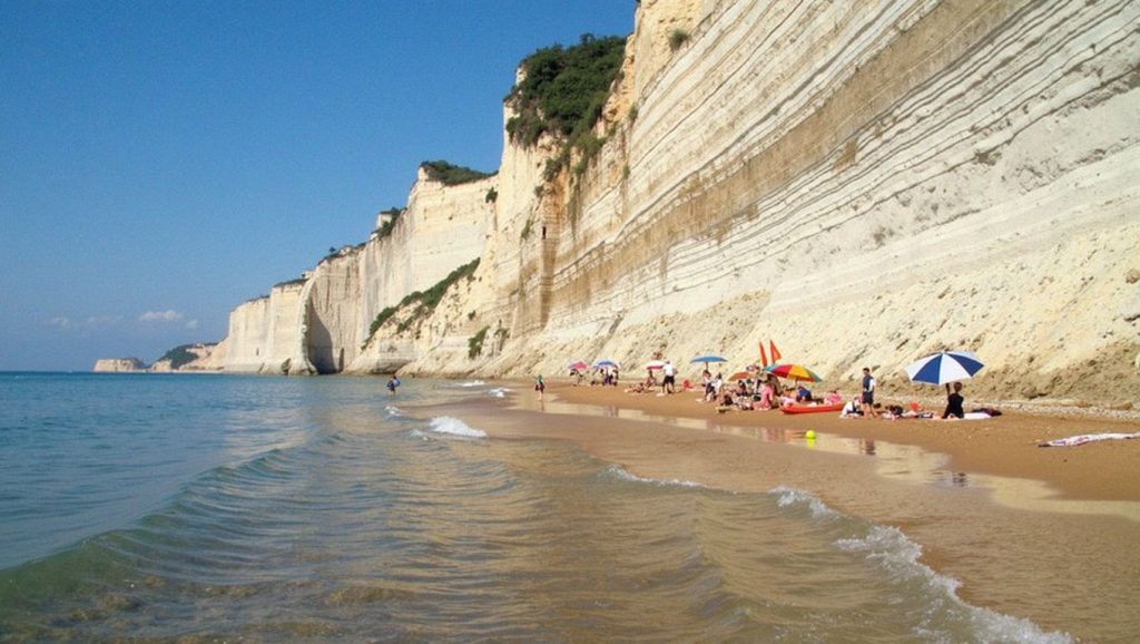Peroulades - Corfú, Grecia
