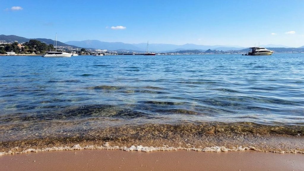 Plage de la Petite-Fontaine - Théoule-sur-Mer, Côte d'Azur