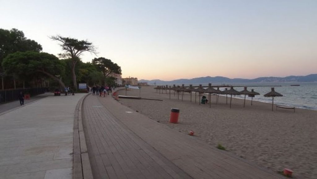 Platja Port d'en Perris — foto 3 de 6