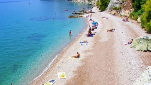 Ampelia Beach