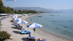 Kampos Vourliotes Beach