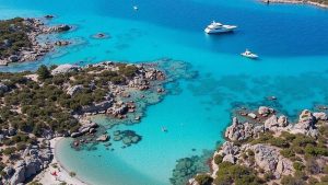 Cala Serena (La Maddalena, Cerdeña)