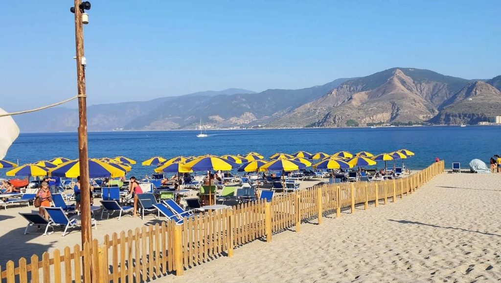 Camino de acceso a Lido di Catona, Messina, Sicilia