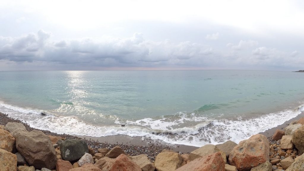 Detalle de arena y agua en Agios Georgios Beach Paphos, ?