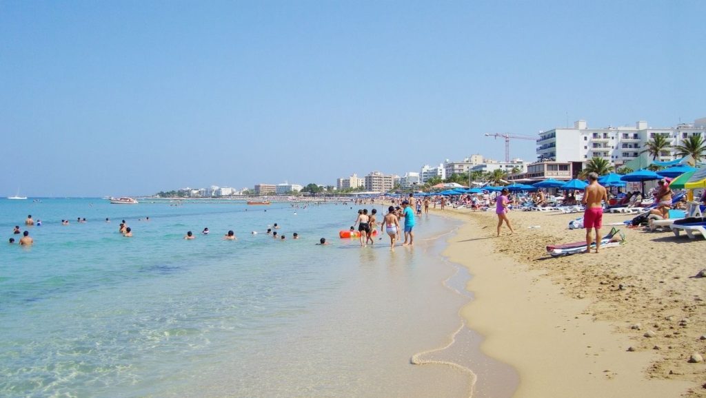 Arena fina en Agios Georgios Fragoudi 2 municipal beach, ?, Chipre