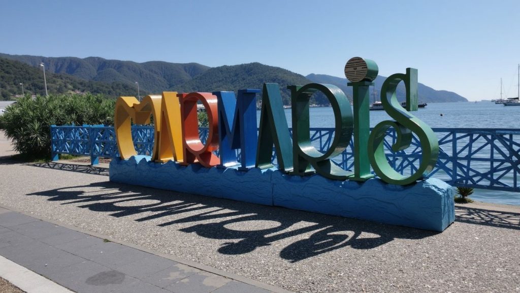 Paseo hacia Akarca Sahili, ?
