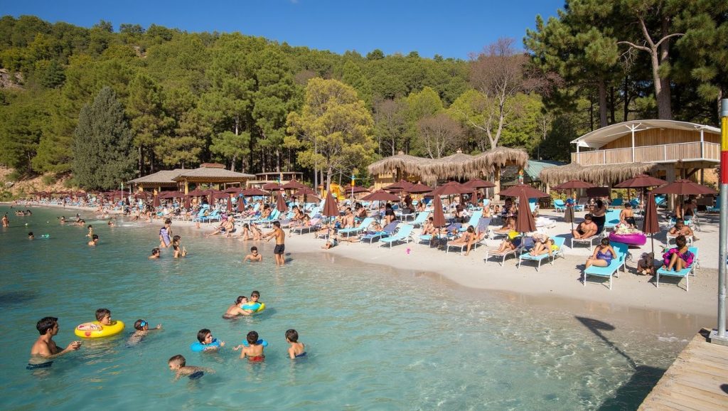 Arena fina en Alaçatı Bay Surf Beach, ?, Turquía