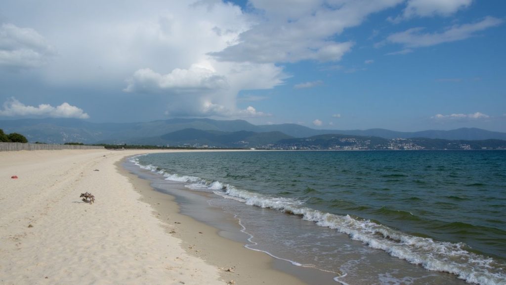 Playa Alisu desde la arena, Cap Corse, Córcega