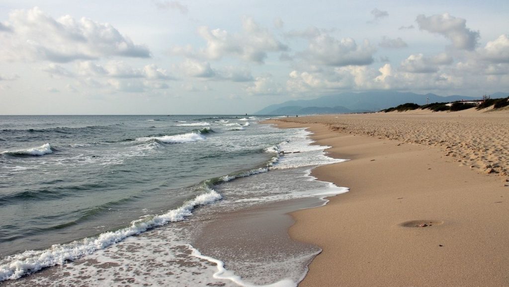 Arsuz Atatürk Plajı (Alanya, Turquía) — foto 6