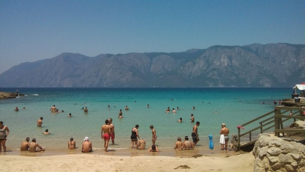 Panorámica completa de Atatürk Sahil, playa de ?