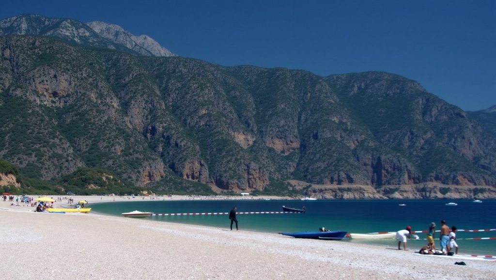 Ayaş Belediyesi Halk Plajı (Alanya, Turquía) — foto 2