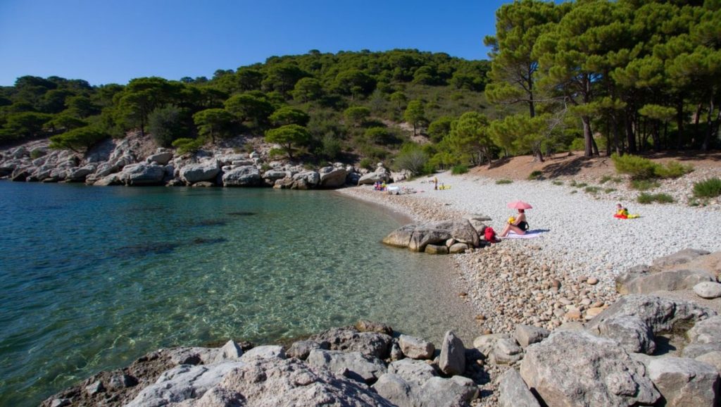 Orilla tranquila de Barjosko, playa de Croacia