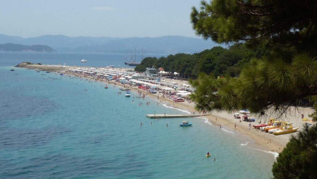 Olas rompiendo en beach, Croacia
