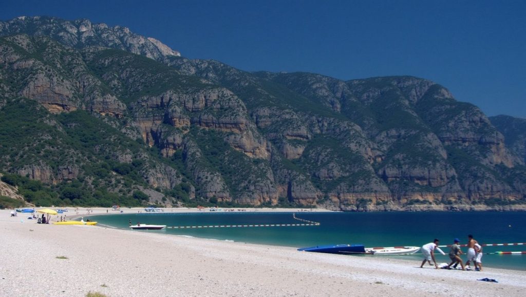Bubi Sörf Okulu (Çeşme, Turquía) — foto 2