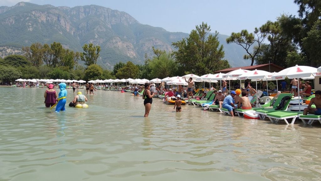 Bubi Sörf Okulu (Çeşme, Turquía) — foto 3