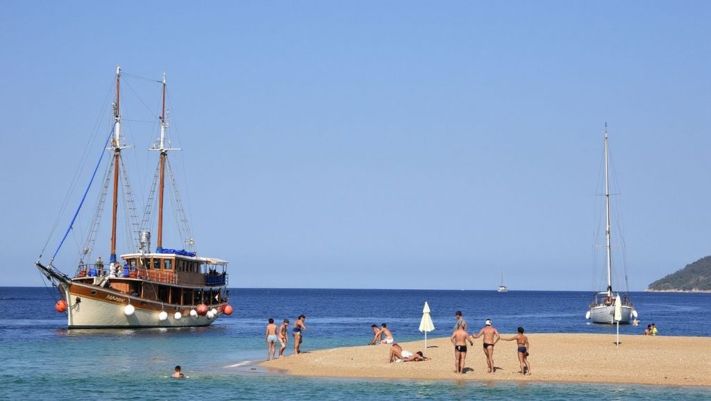 Cala de Ustrine 1 (Ustrine, Cres) — foto 3