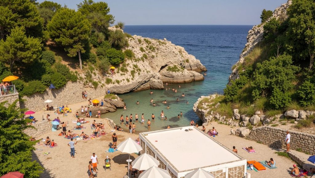 Oleaje en la orilla de Cala dell'Acquaviva, costa de Diso
