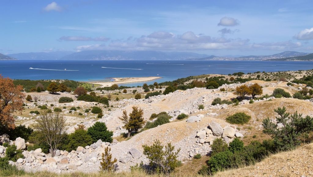 Crni beach (Dobrinj, Krk) — foto 5
