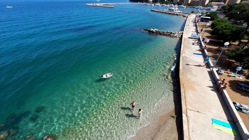 Crni beach (Dobrinj, Krk) — foto 6