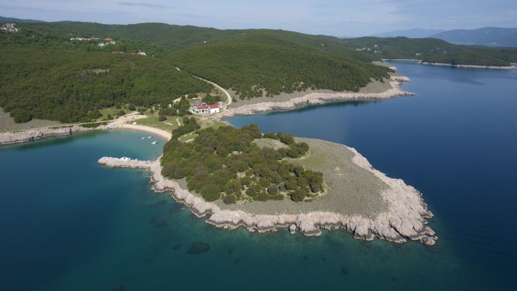 Crni molo (Omišalj, Krk) — foto 3