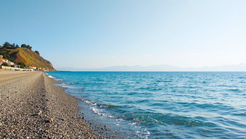 Agua y arena en Playa de Alì Terme 2, Alì Terme