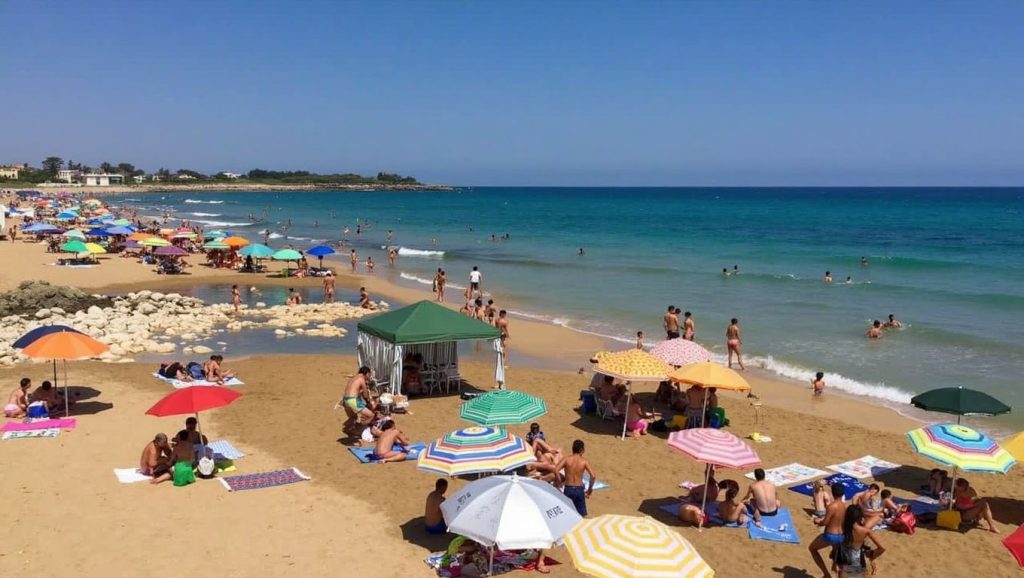 Vista general de Playa de Avola 12, Avola