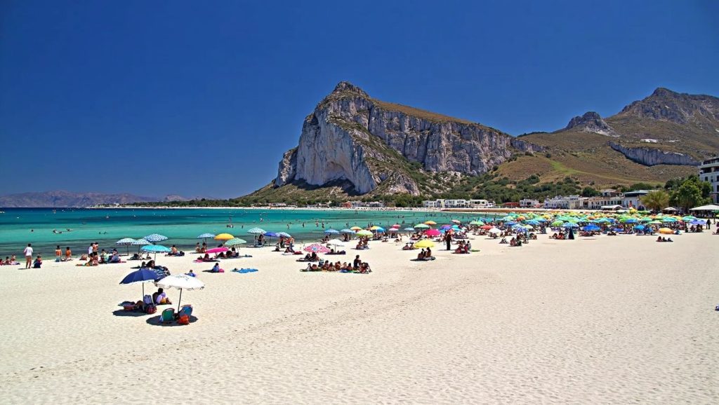 Costa de Brolo desde Playa de Brolo 6, Sicilia