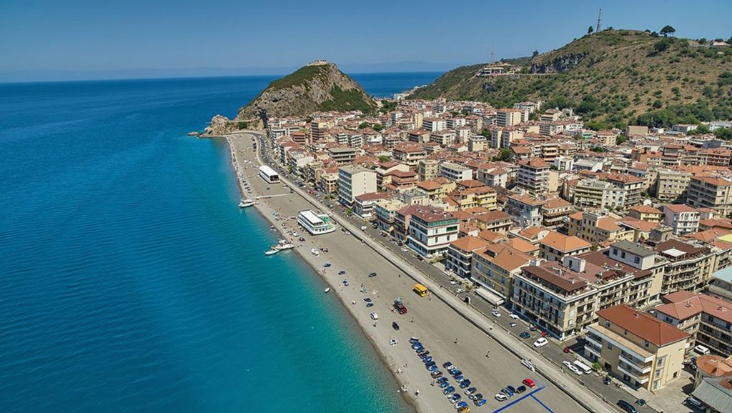 Playa de Capo d'Orlando 1 — foto 1 de 6