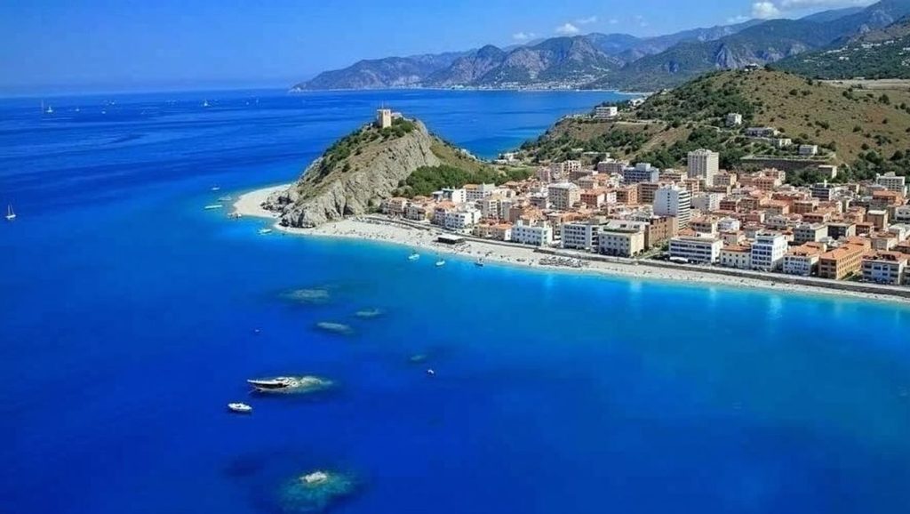 Paseo hacia Capo d'Orlando 1, Capo d'Orlando