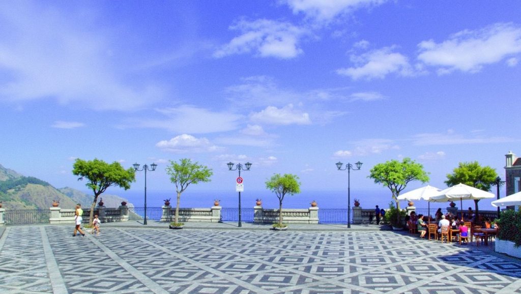 Paseo hacia Castelmola 1, Castelmola