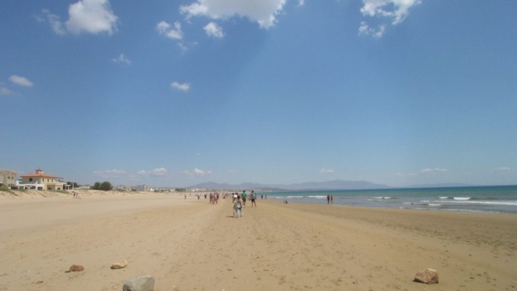Agua y arena en Playa de Castelvetrano 3, Castelvetrano