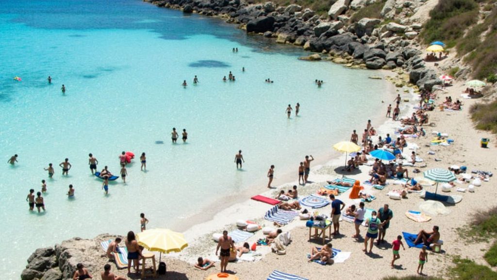 Amplio horizonte marino en Playa de Favignana 6, Favignana